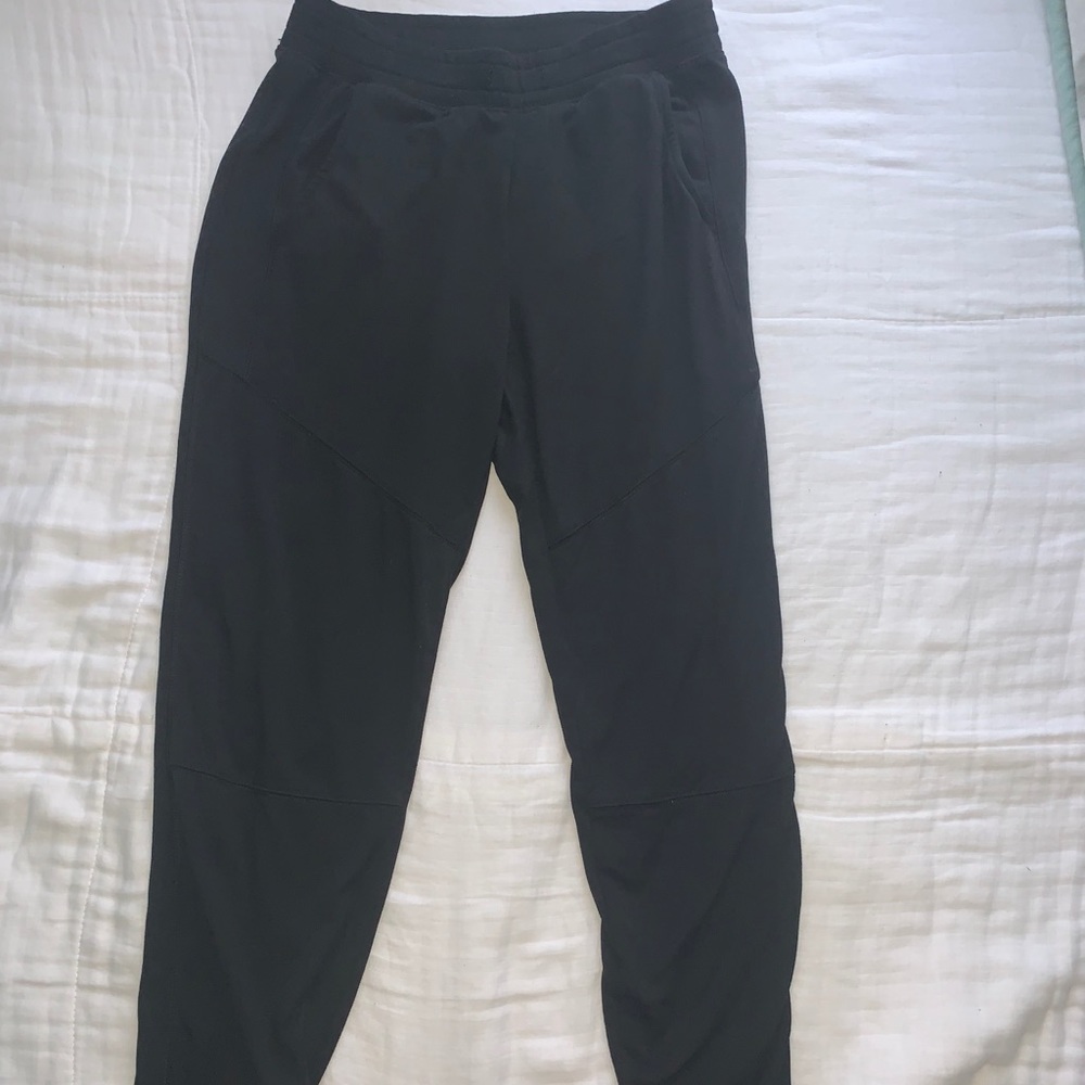 Black American Eagle Joggers
